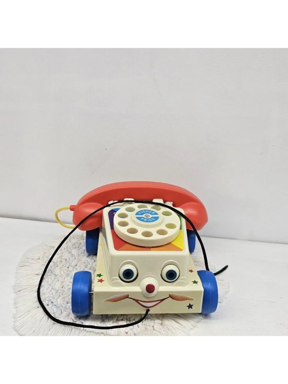 Fisher Price 2009 Chatter Telephone Phone Pull Toy with Moving Eyes